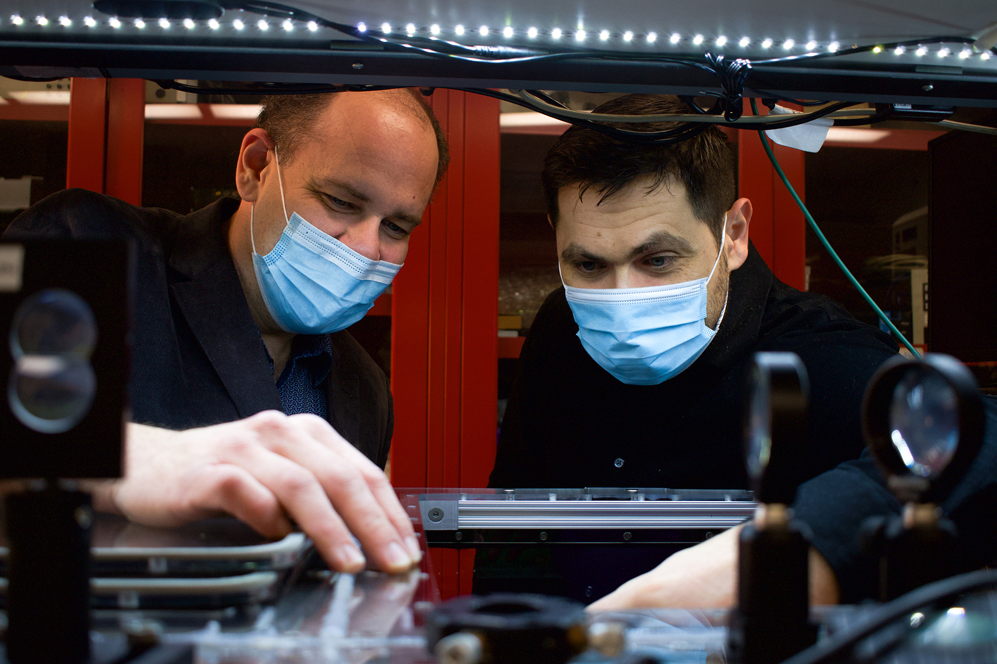 Josh Hihath, PhD and Sebastian Gomez-Diaz, PhD received Keck Foundation grant